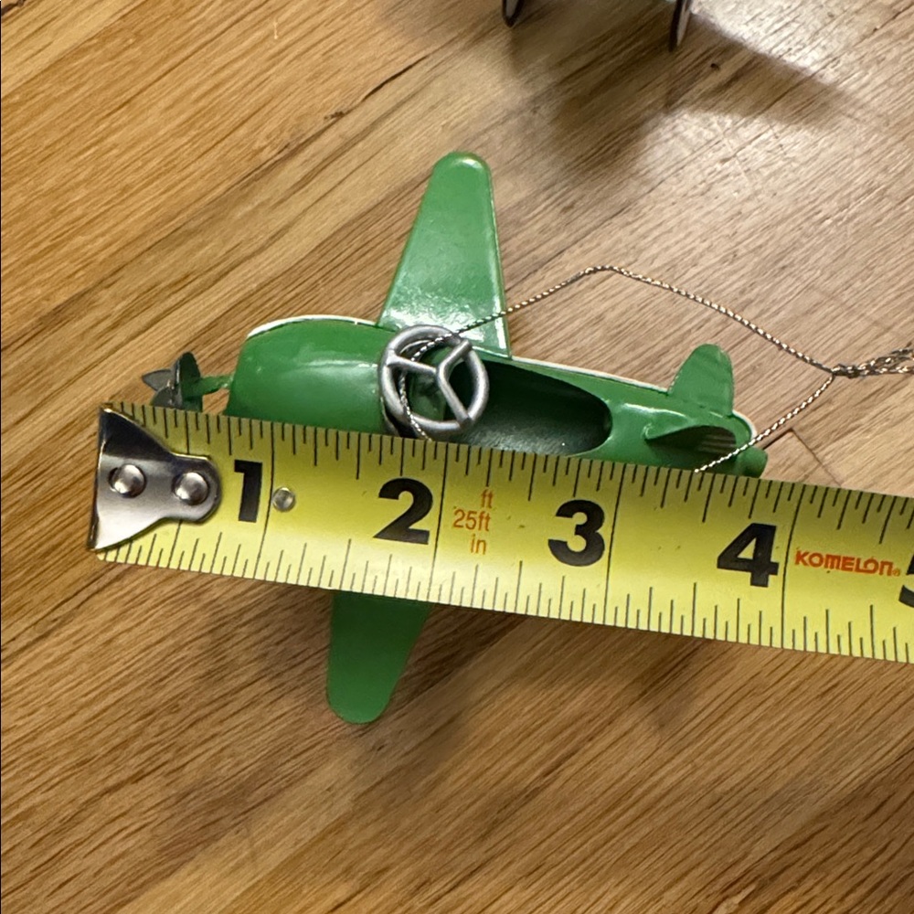 NWOT 2 Vintage Martha Stewart Everyday Green Toy Airplane Ornaments ✈️ - Picture 4 of 5